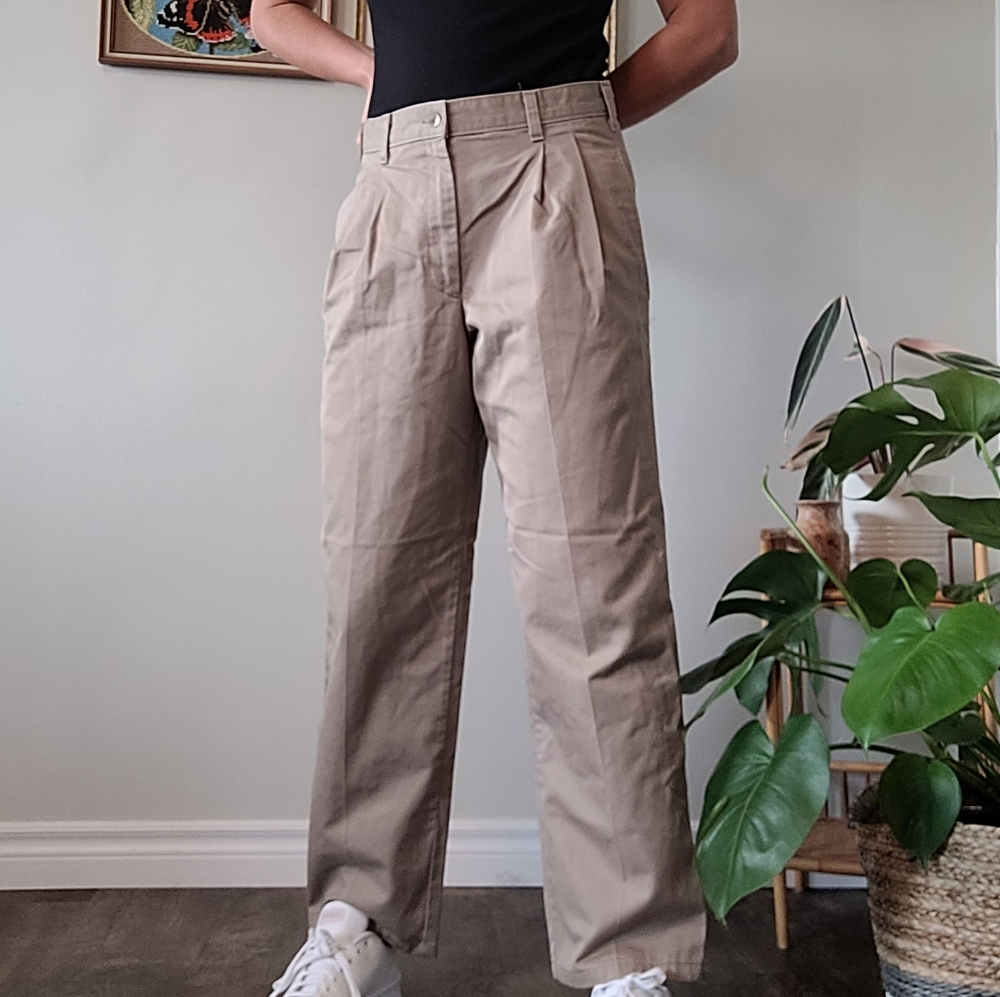 Gone - Picture 6 of 8